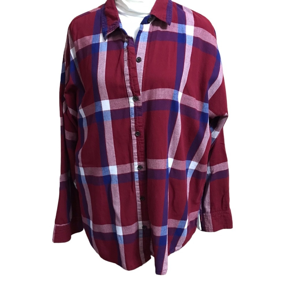 Old Navy Boyfriend button down long sleeve plaid shirt.  Size XL